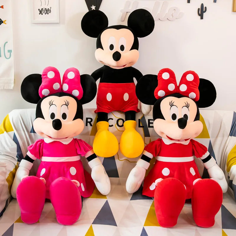 Mickey e Minnie: A Dupla Mais Amada da Disney em Pelúcia
